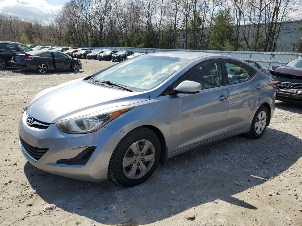 2016 Hyundai Elantra Se Silver vin: 5NPDH4AE6GH727085