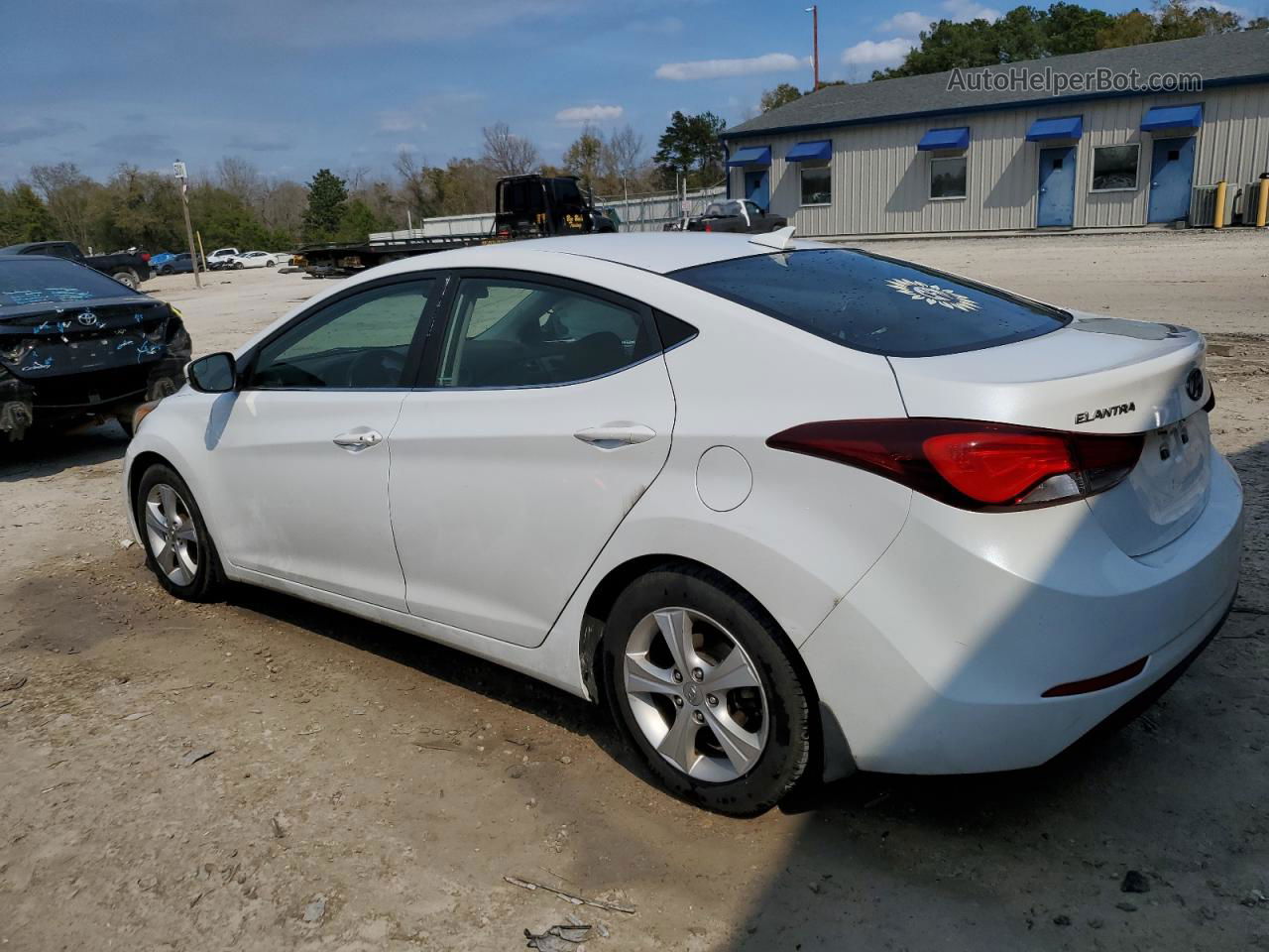 2016 Hyundai Elantra Se White vin: 5NPDH4AE6GH729984