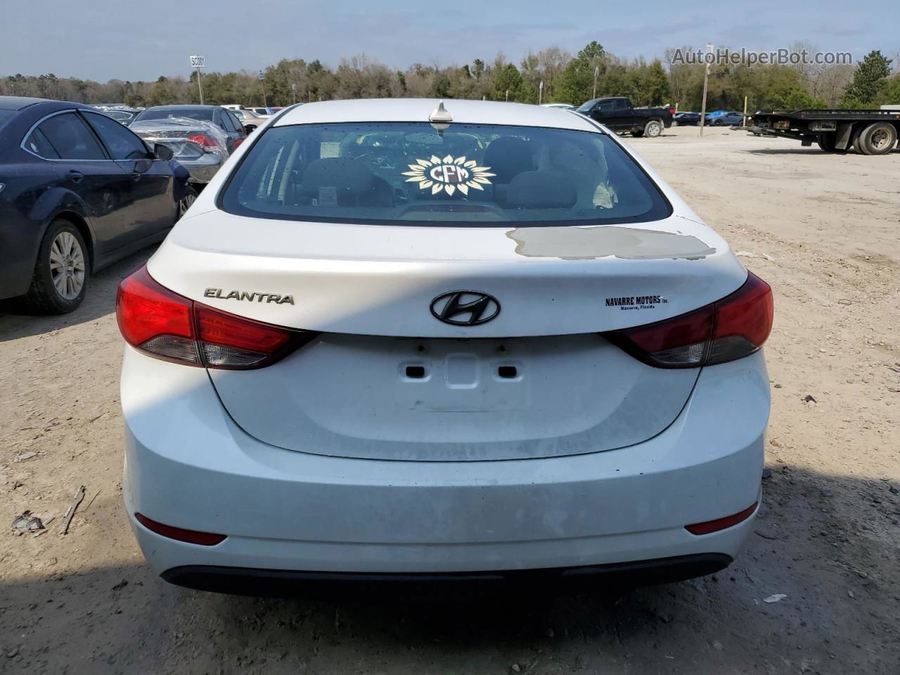 2016 Hyundai Elantra Se White vin: 5NPDH4AE6GH729984