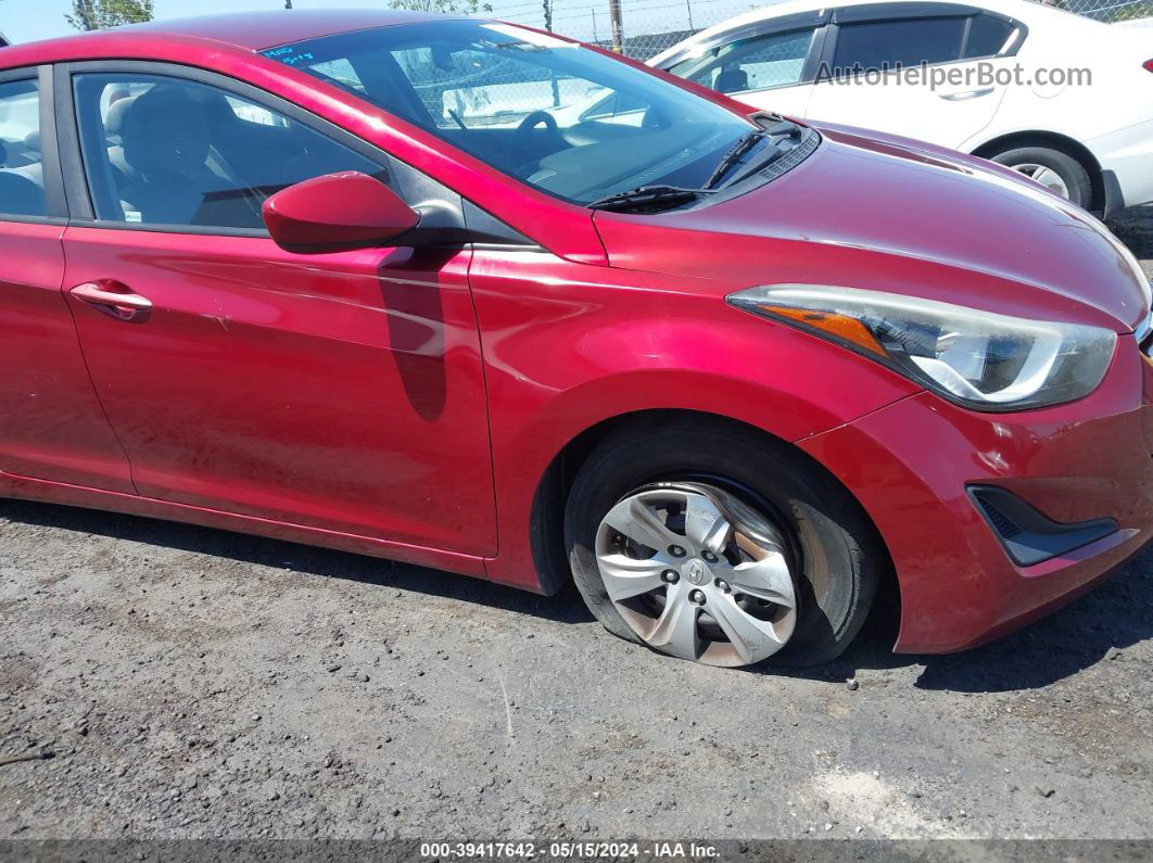 2016 Hyundai Elantra Se Burgundy vin: 5NPDH4AE6GH734425