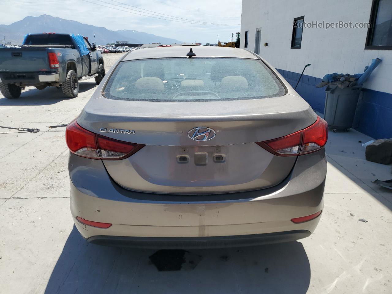 2016 Hyundai Elantra Se Gold vin: 5NPDH4AE7GH721540