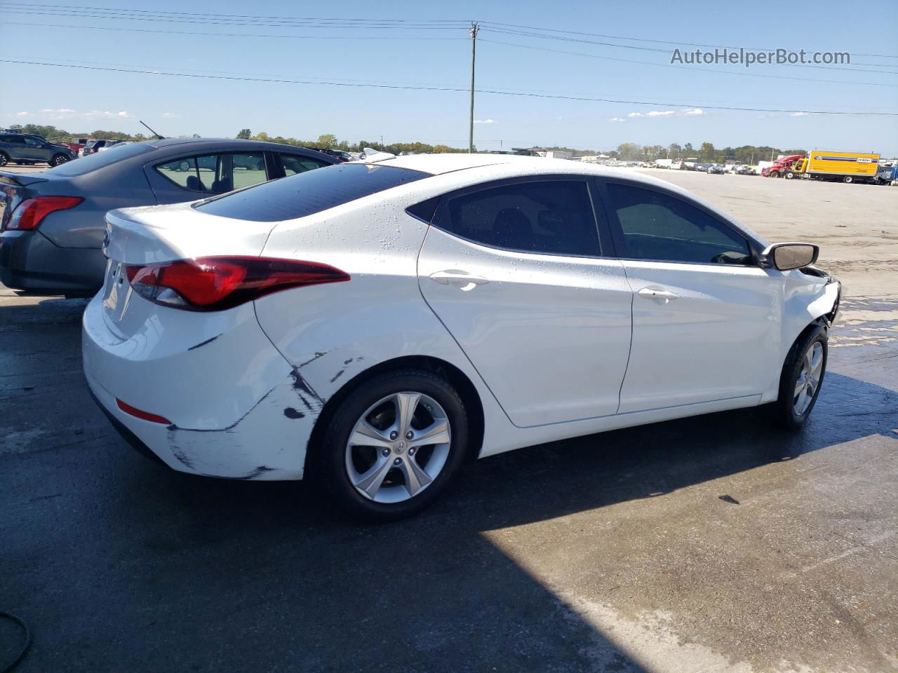 2016 Hyundai Elantra Se Белый vin: 5NPDH4AE7GH771404