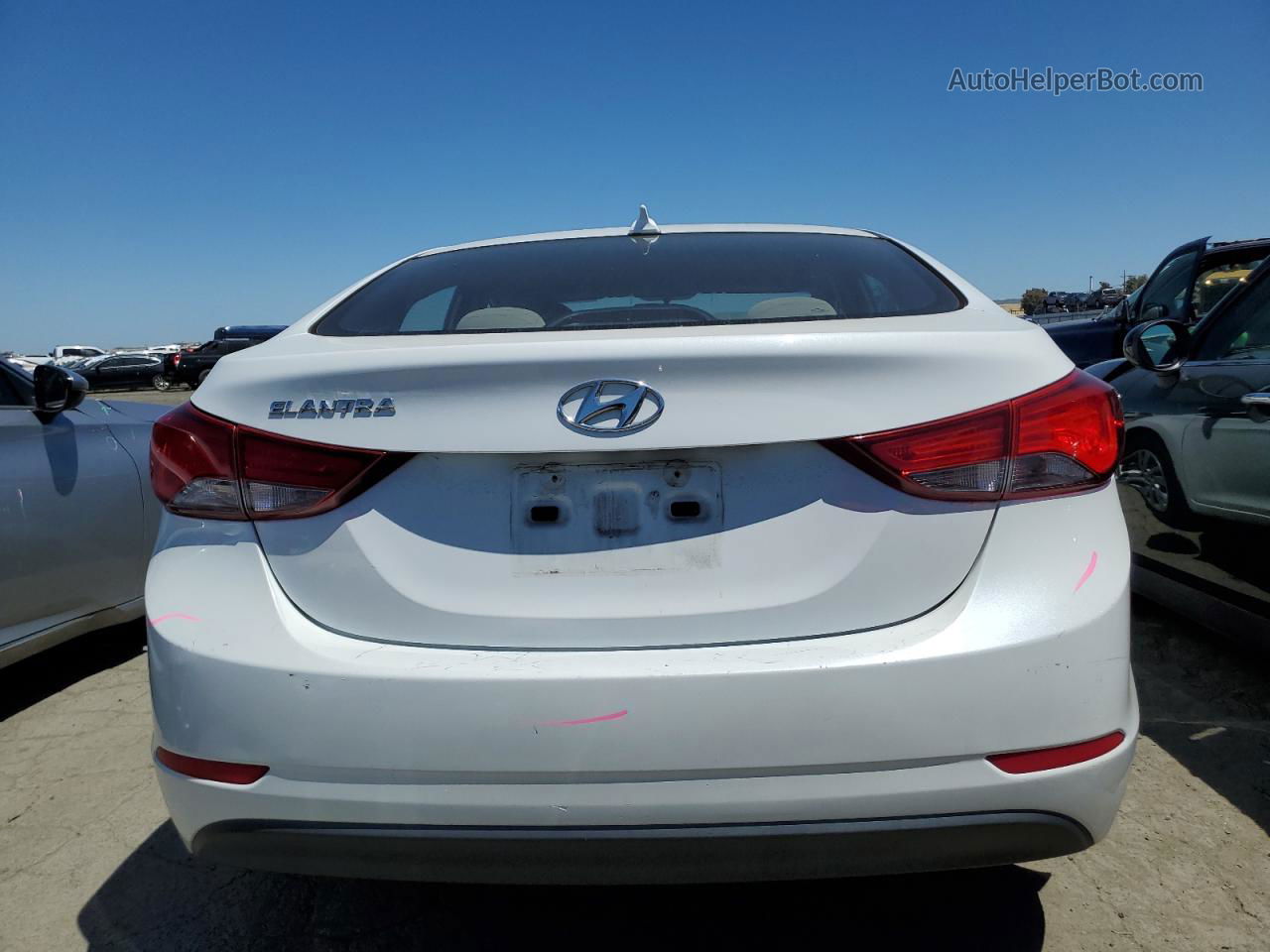 2016 Hyundai Elantra Se White vin: 5NPDH4AE7GH793466