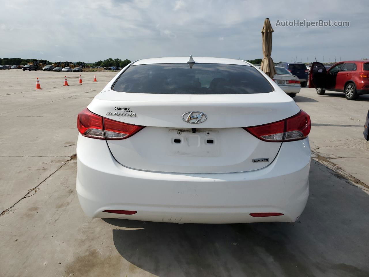 2013 Hyundai Elantra Gls White vin: 5NPDH4AE8DH247481