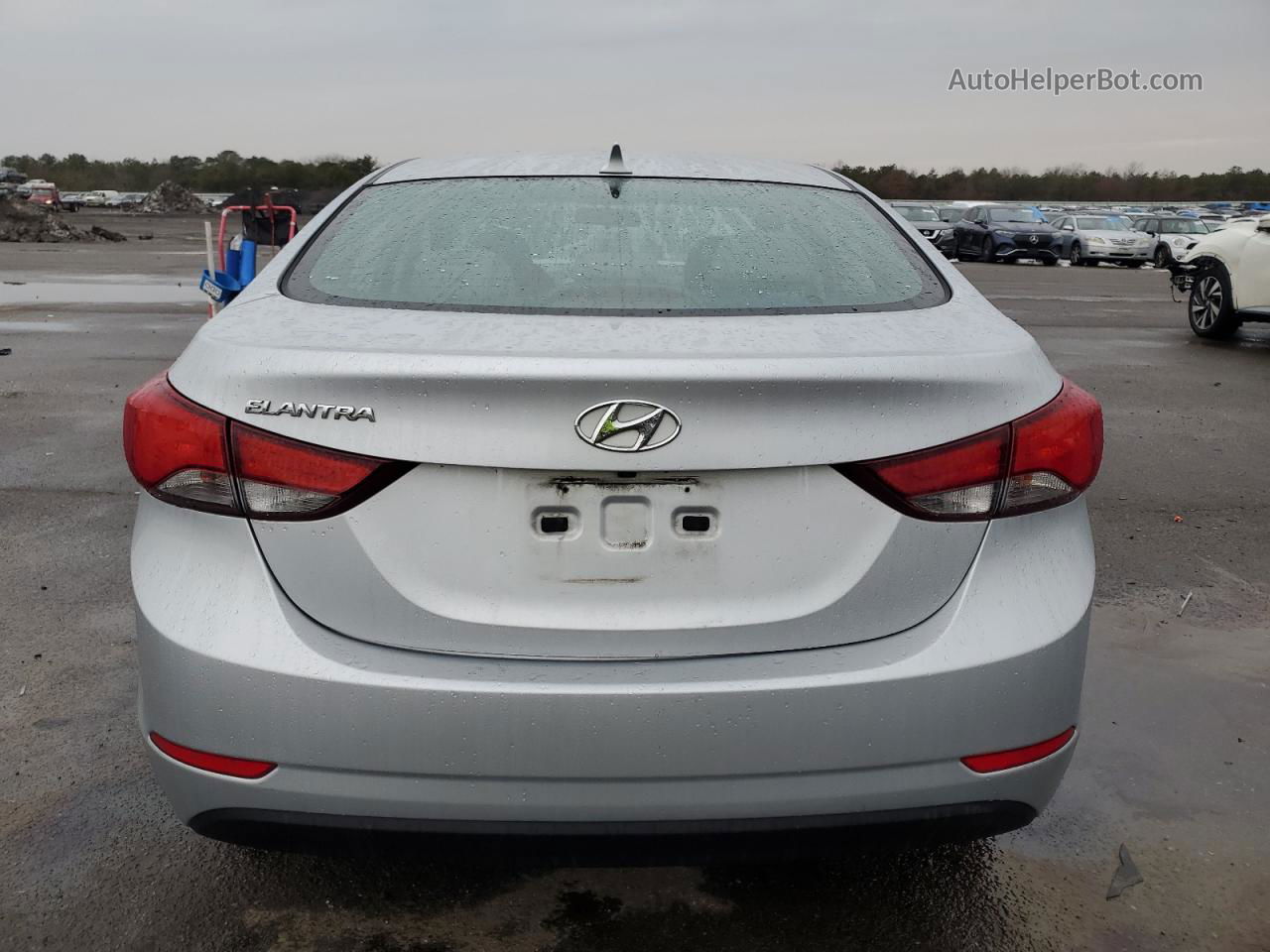 2014 Hyundai Elantra Se Silver vin: 5NPDH4AE8EH518170