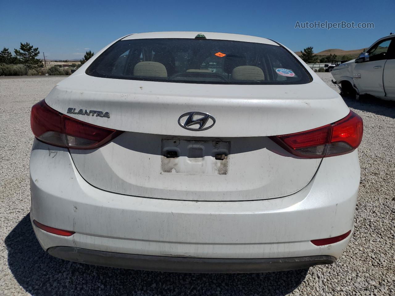 2016 Hyundai Elantra Se White vin: 5NPDH4AE8GH779544