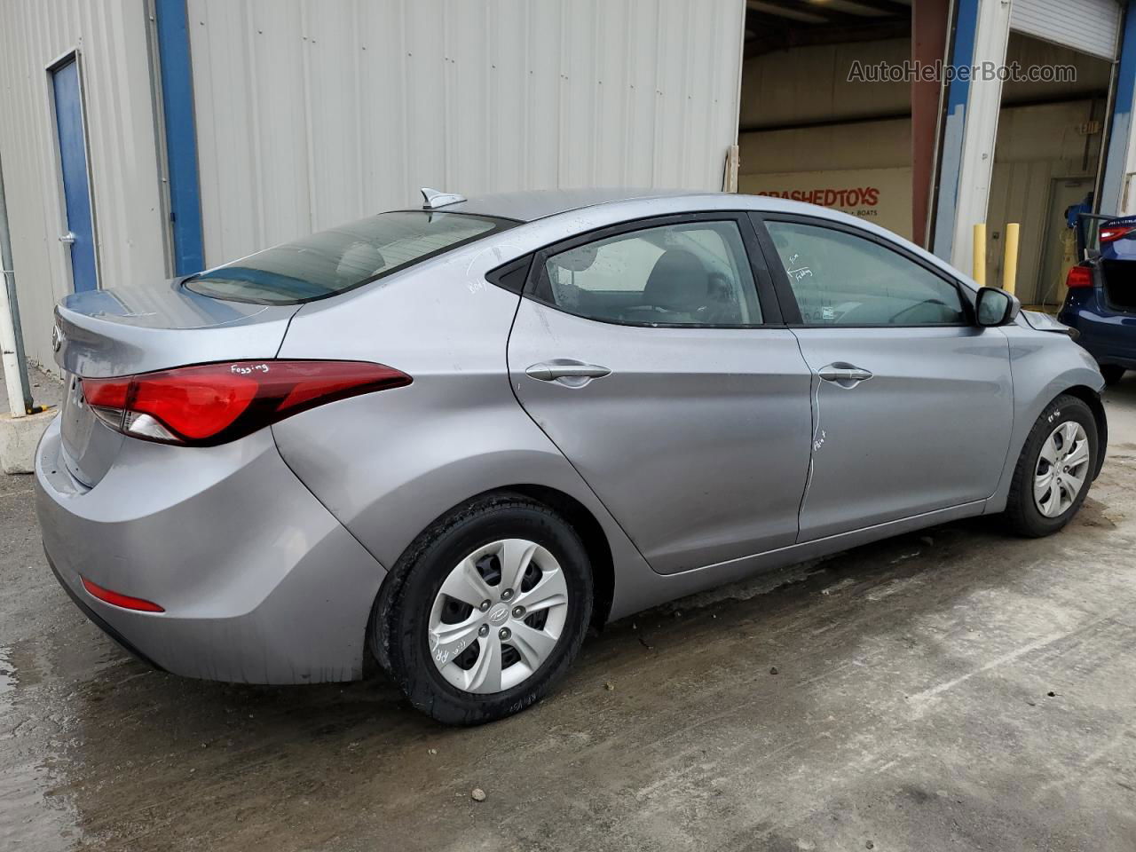 2016 Hyundai Elantra Se Silver vin: 5NPDH4AE9GH672969