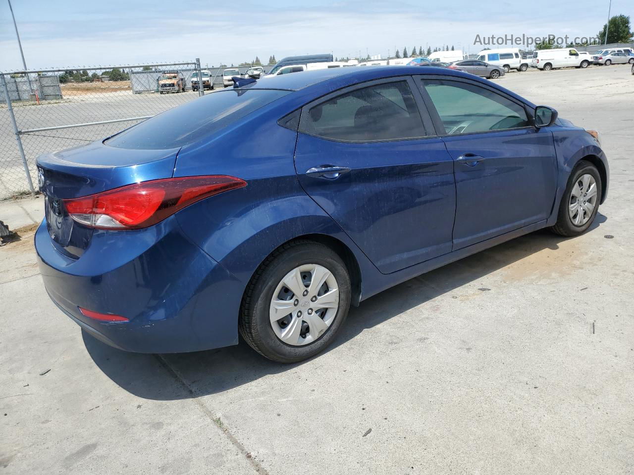 2016 Hyundai Elantra Se Синий vin: 5NPDH4AE9GH697693