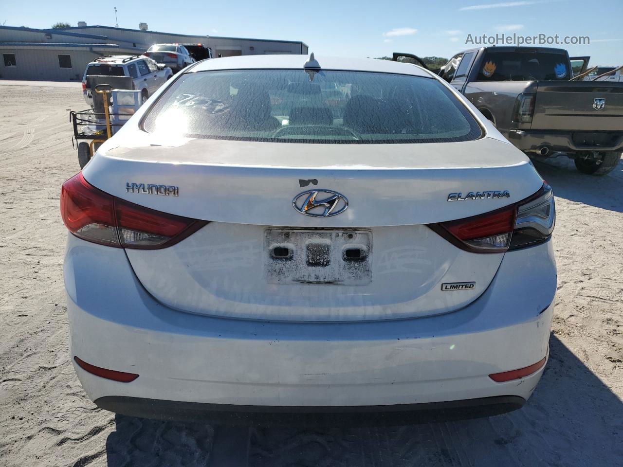 2016 Hyundai Elantra Se White vin: 5NPDH4AE9GH728845