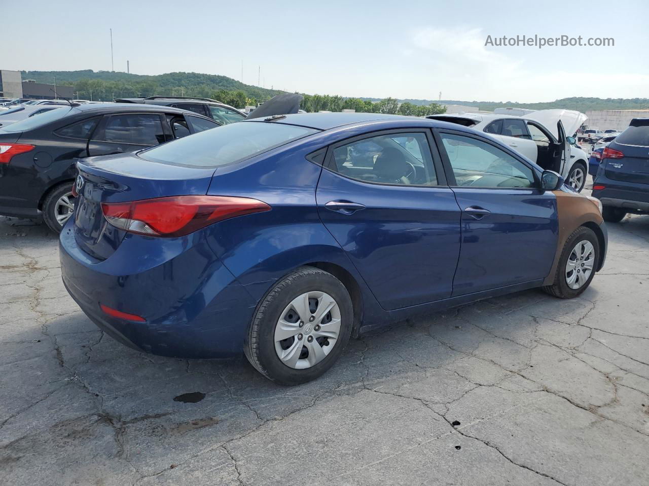 2016 Hyundai Elantra Se Blue vin: 5NPDH4AEXGH691725