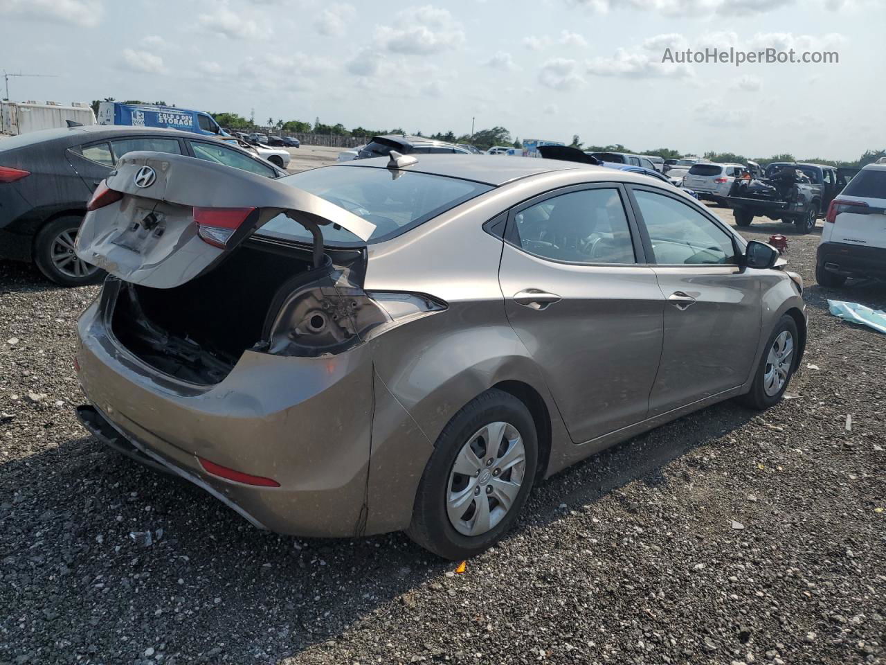 2016 Hyundai Elantra Se Tan vin: 5NPDH4AEXGH754595