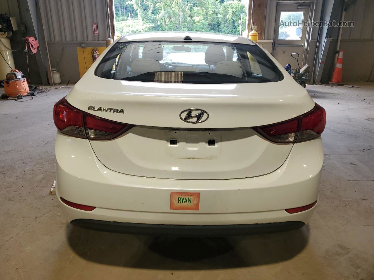 2016 Hyundai Elantra Se White vin: 5NPDH4AEXGH794627