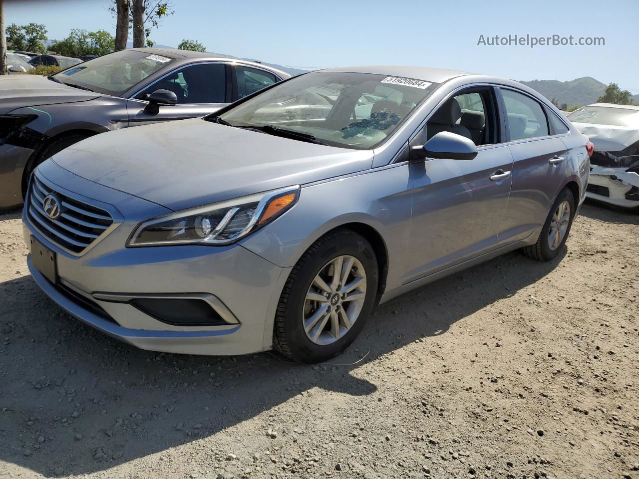 2017 Hyundai Sonata Se Серебряный vin: 5NPE24AF0HH494093