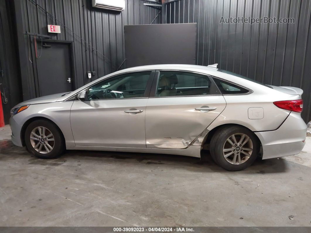 2017 Hyundai Sonata   Silver vin: 5NPE24AF3HH579882