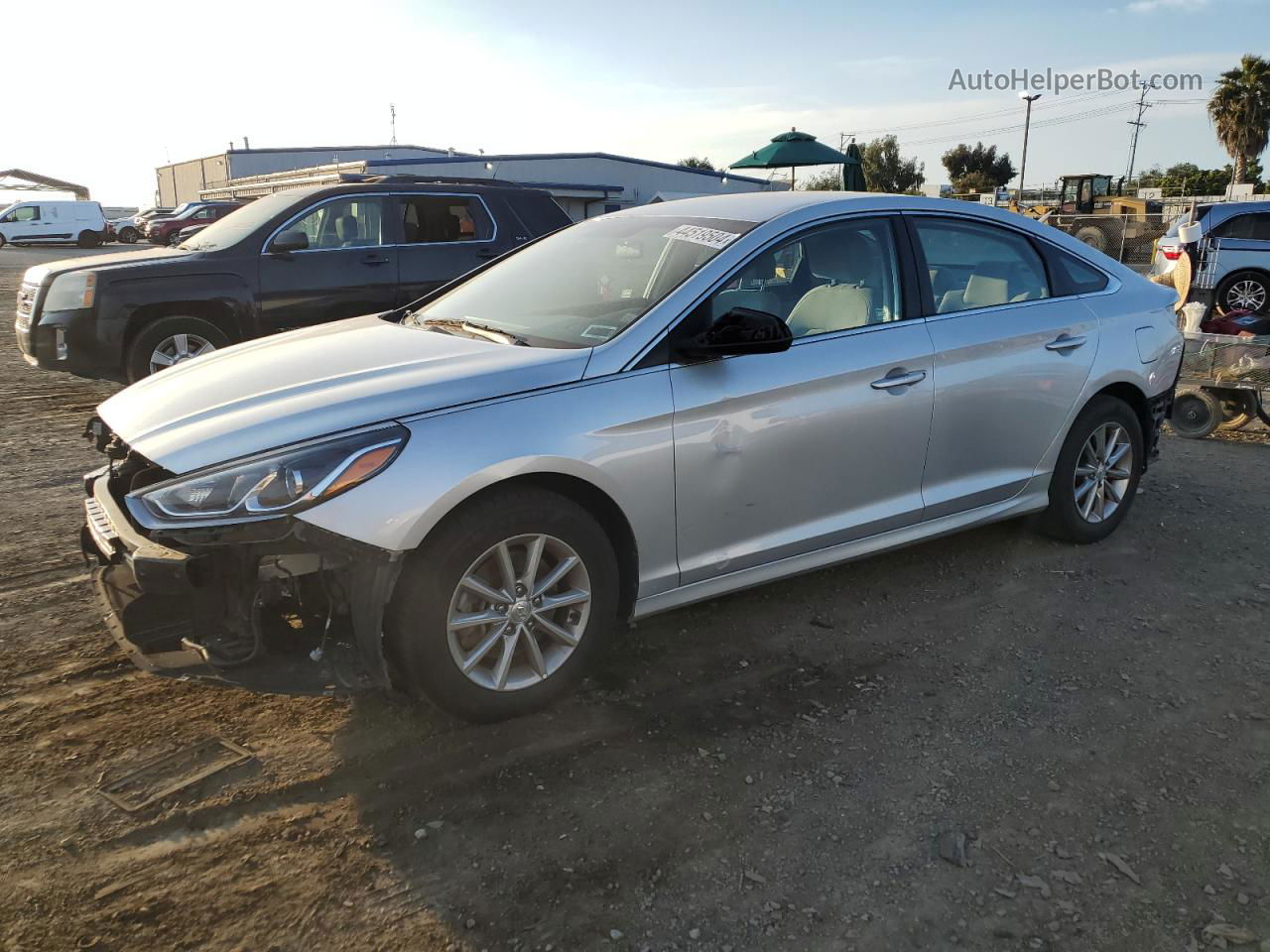 2018 Hyundai Sonata Se Серебряный vin: 5NPE24AF3JH708063