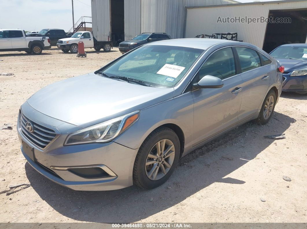 2017 Hyundai Sonata   Silver vin: 5NPE24AF4HH565554