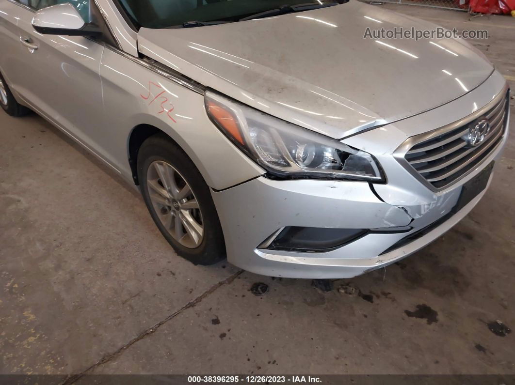 2017 Hyundai Sonata   Silver vin: 5NPE24AF5HH532837