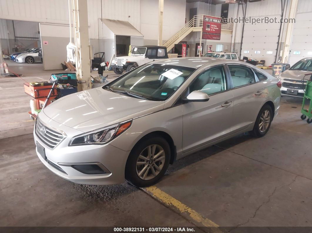 2017 Hyundai Sonata Se Серебряный vin: 5NPE24AF6HH542129