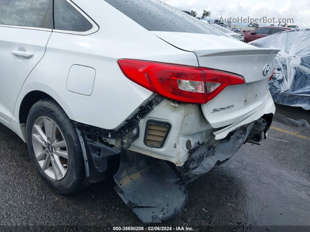 2017 Hyundai Sonata   White vin: 5NPE24AF8HH530855