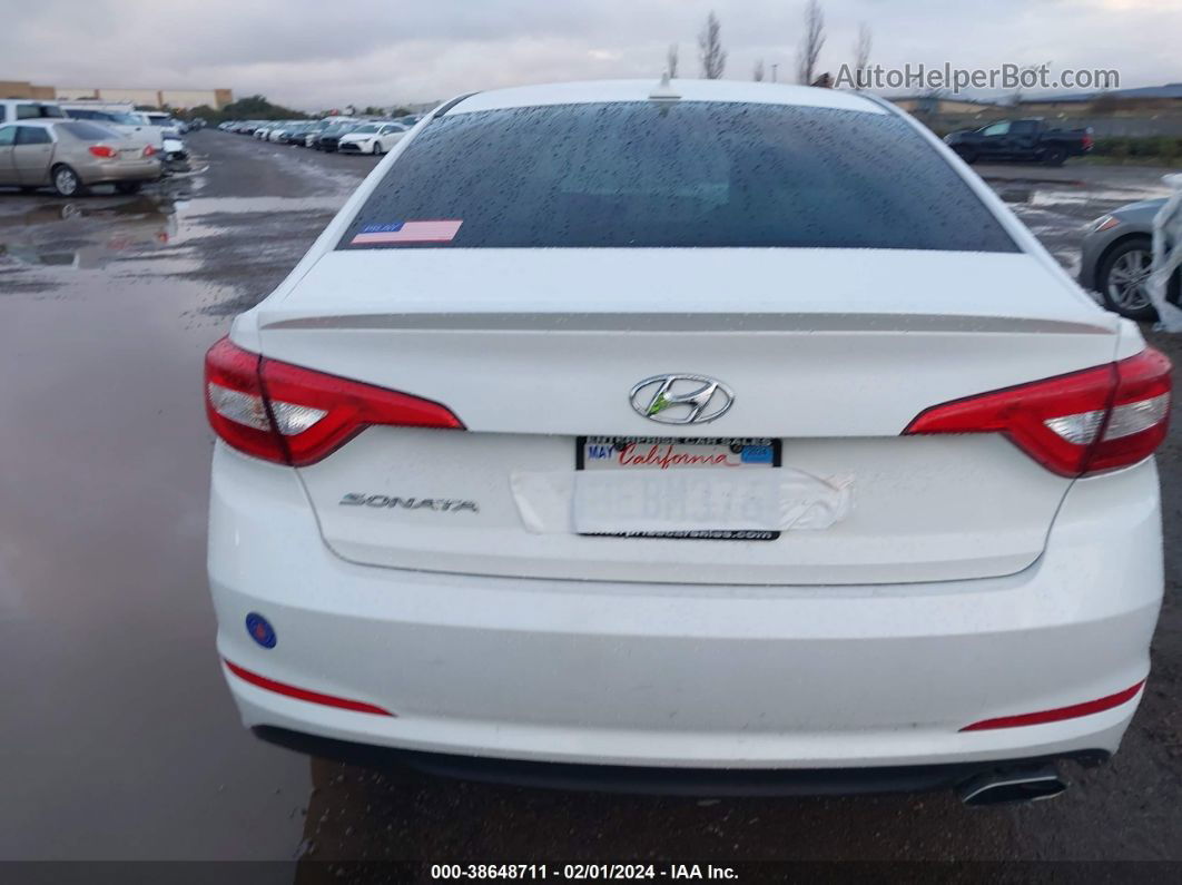 2017 Hyundai Sonata   White vin: 5NPE24AF9HH460038