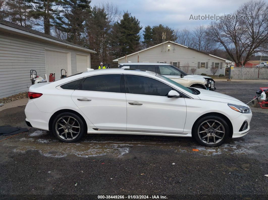 2018 Hyundai Sonata Sport 2.0t White vin: 5NPE34AB2JH693713