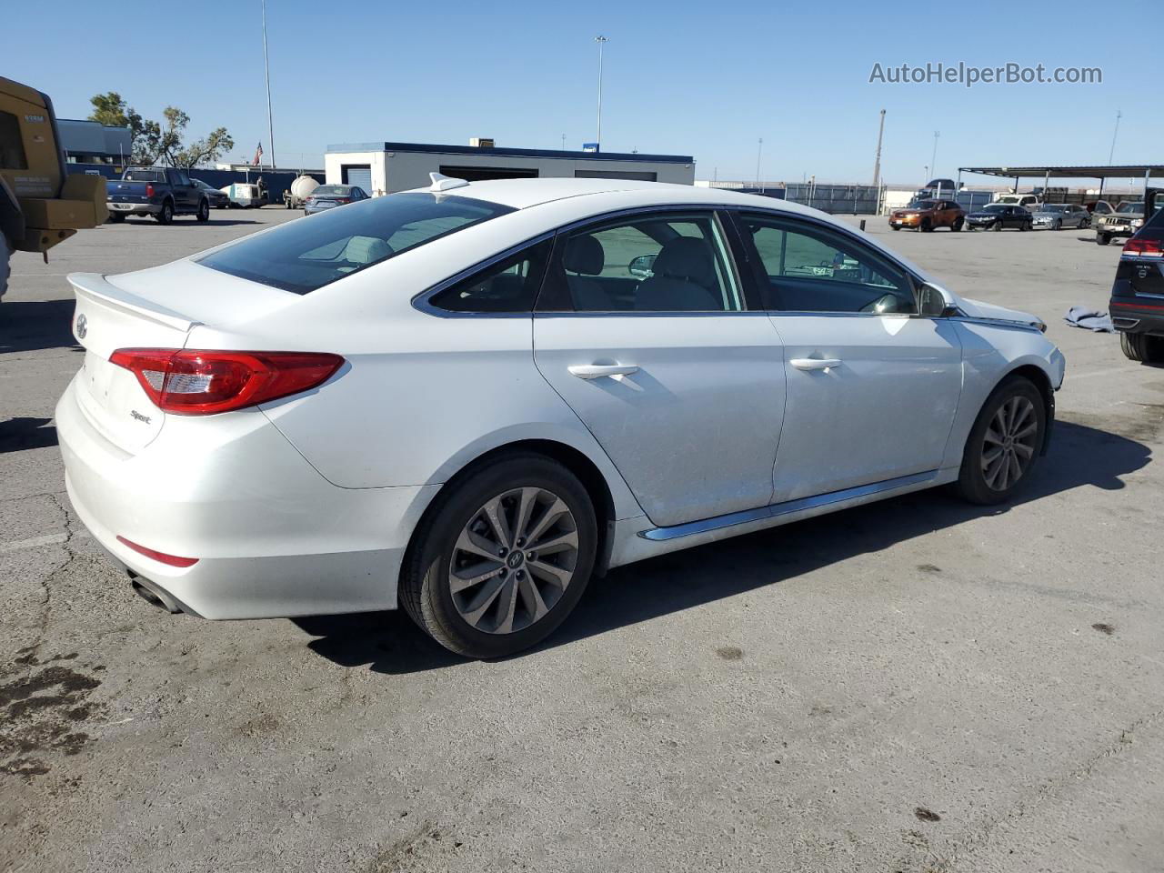 2017 Hyundai Sonata Sport White vin: 5NPE34AF4HH508638