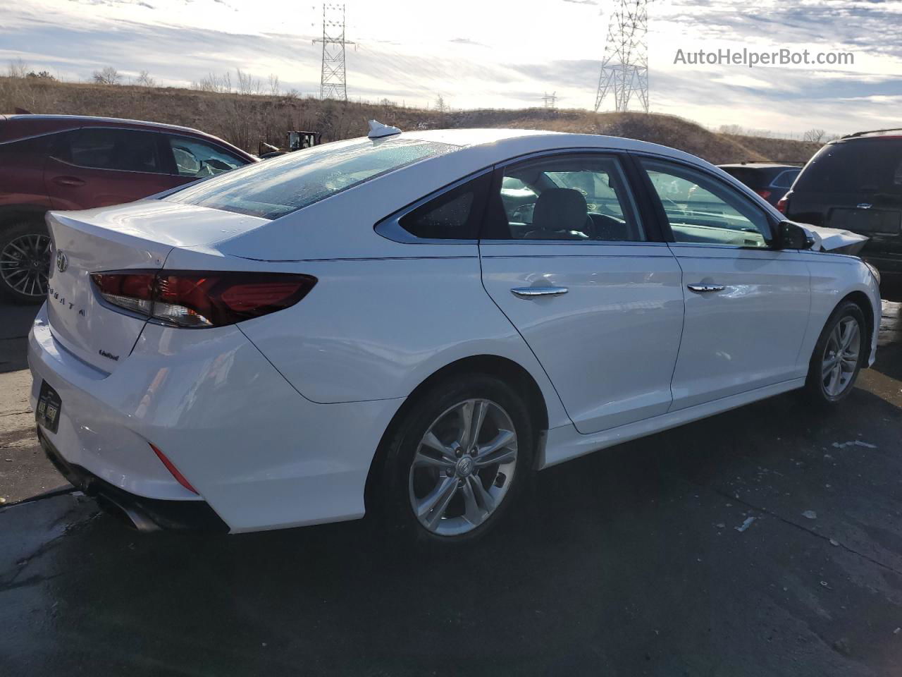 2018 Hyundai Sonata Sport White vin: 5NPE34AF7JH628570