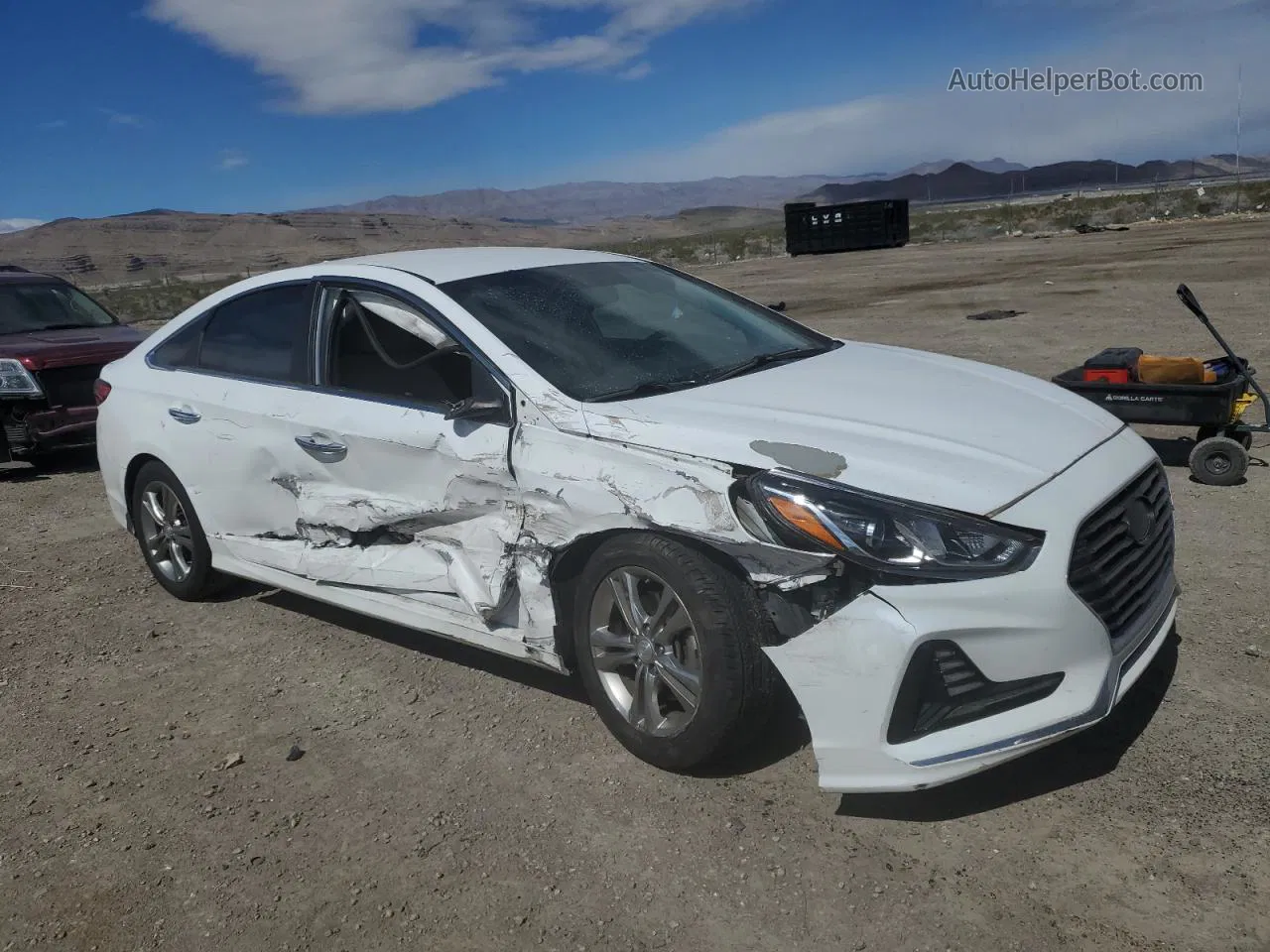 2018 Hyundai Sonata Sport White vin: 5NPE34AF9JH672294