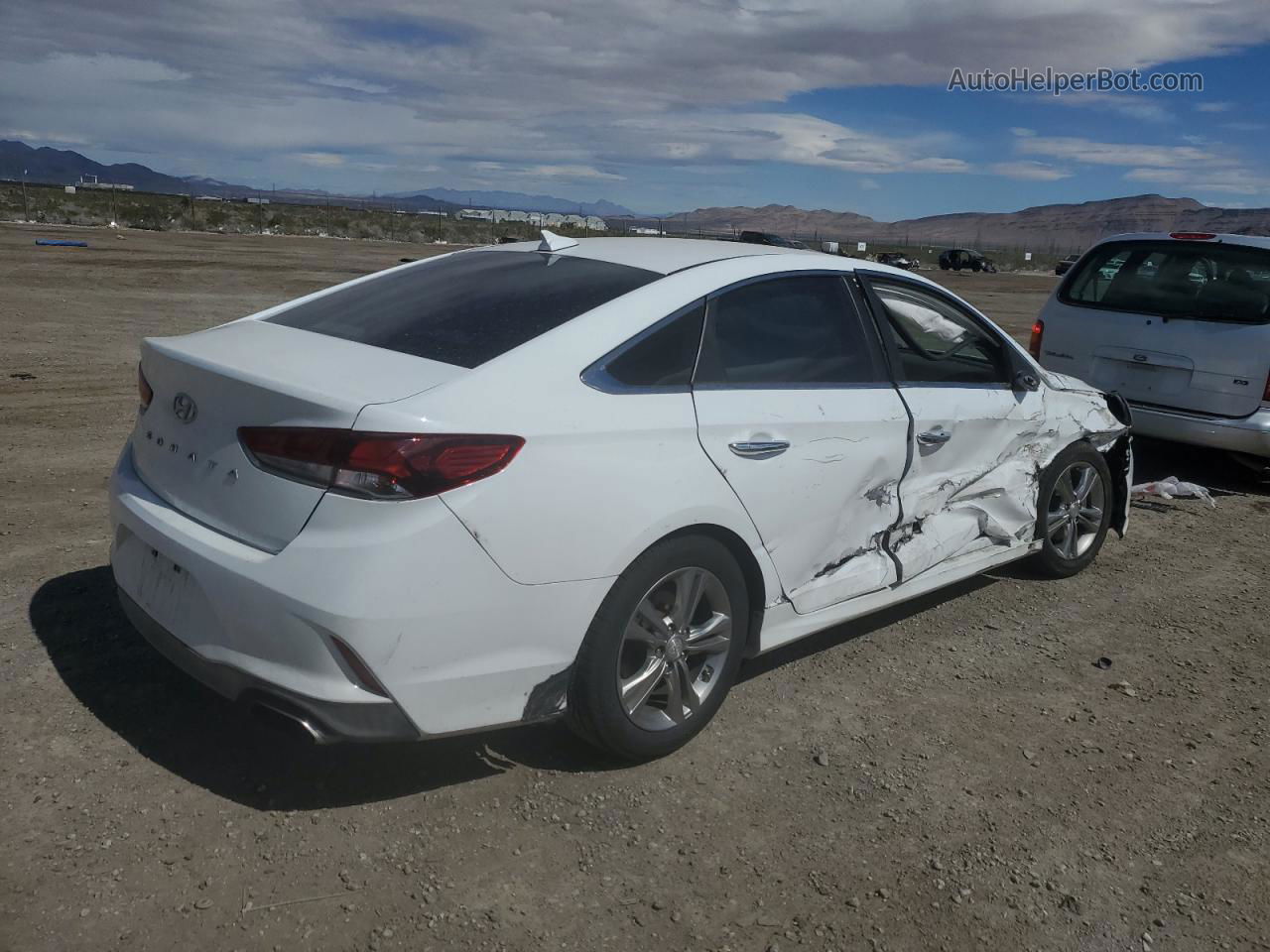 2018 Hyundai Sonata Sport White vin: 5NPE34AF9JH672294