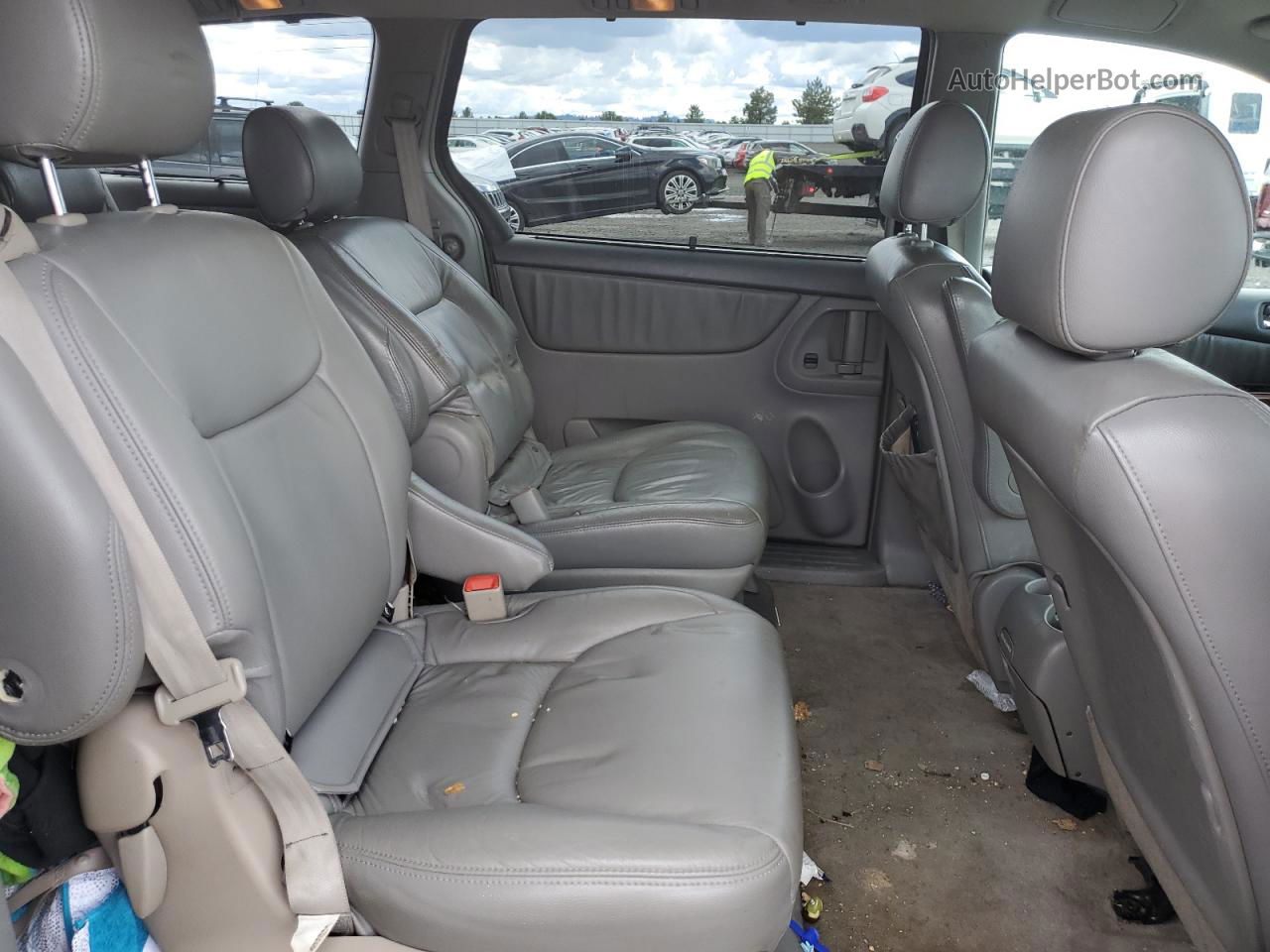 2005 Toyota Sienna Xle Серый vin: 5TDBA22C05S041094