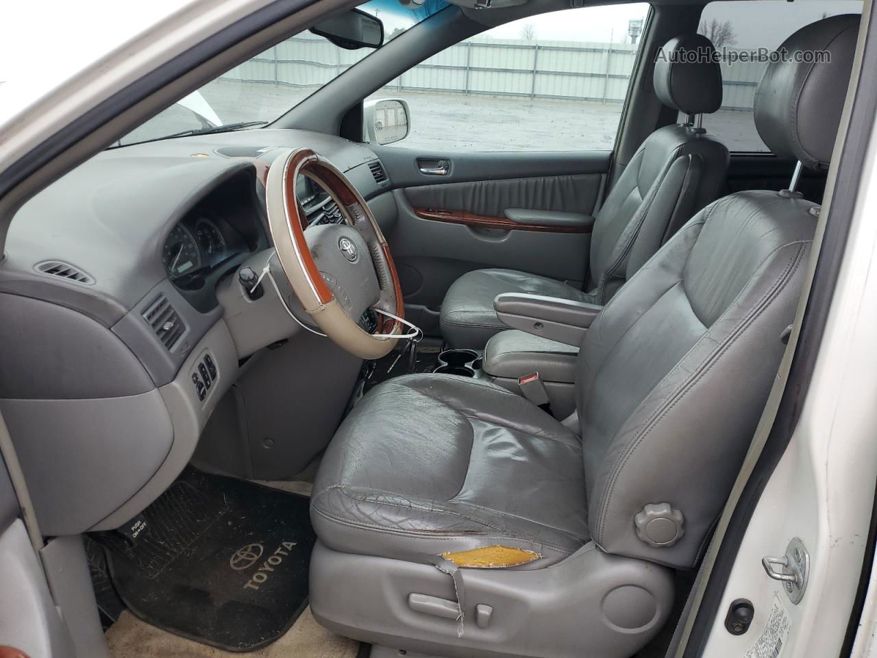 2004 Toyota Sienna Xle White vin: 5TDBA22C94S027354