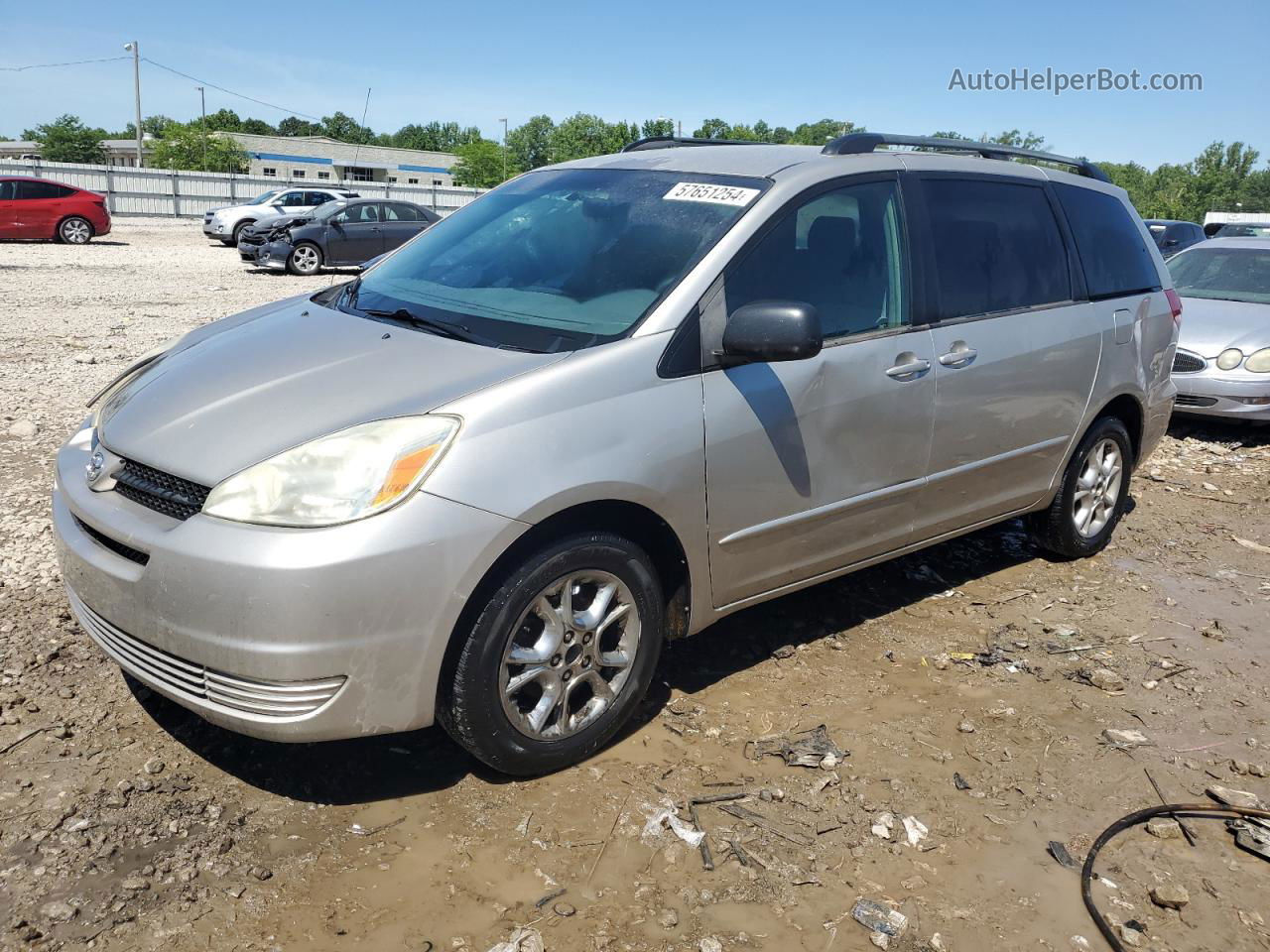 2004 Toyota Sienna Le Silver vin: 5TDBA23CX4S017012