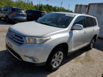 2011 Toyota Highlander Base White vin: 5TDBK3EH1BS044964