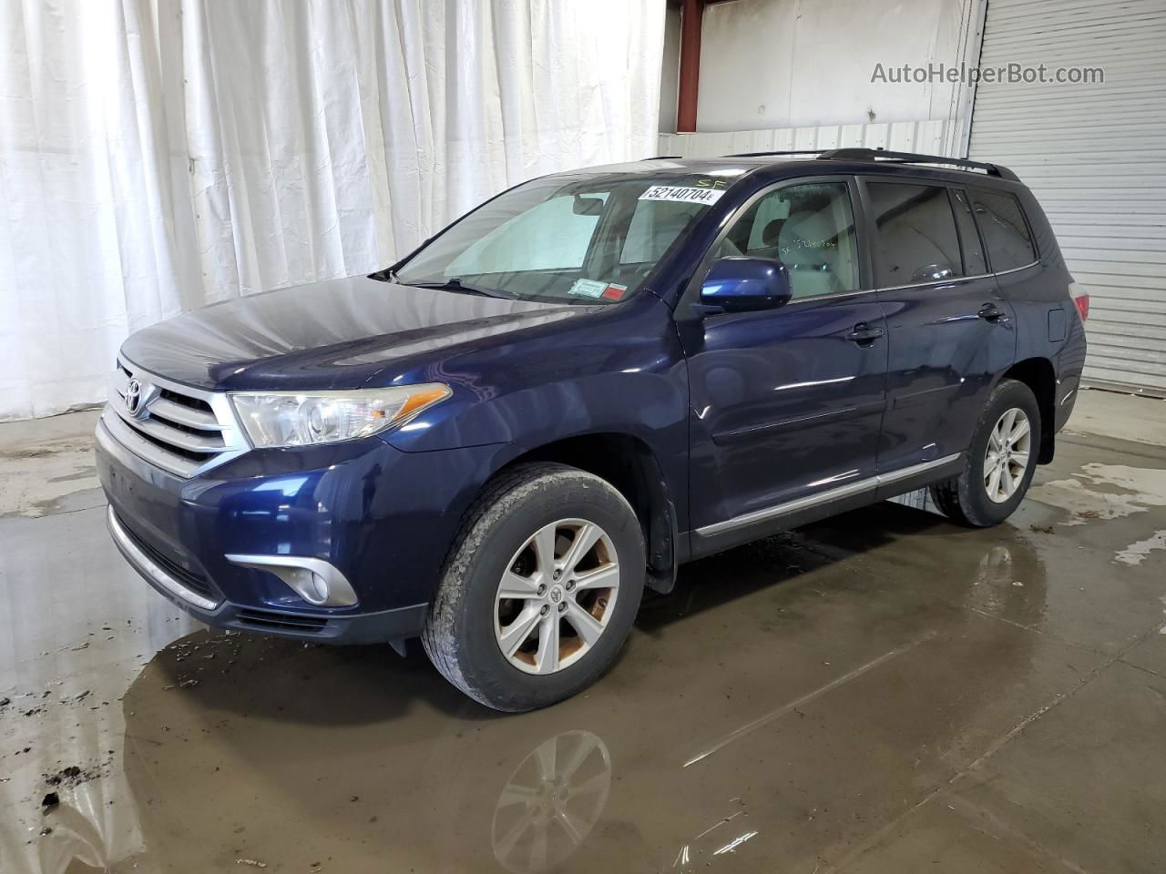 2011 Toyota Highlander Base Blue vin: 5TDBK3EH3BS077237