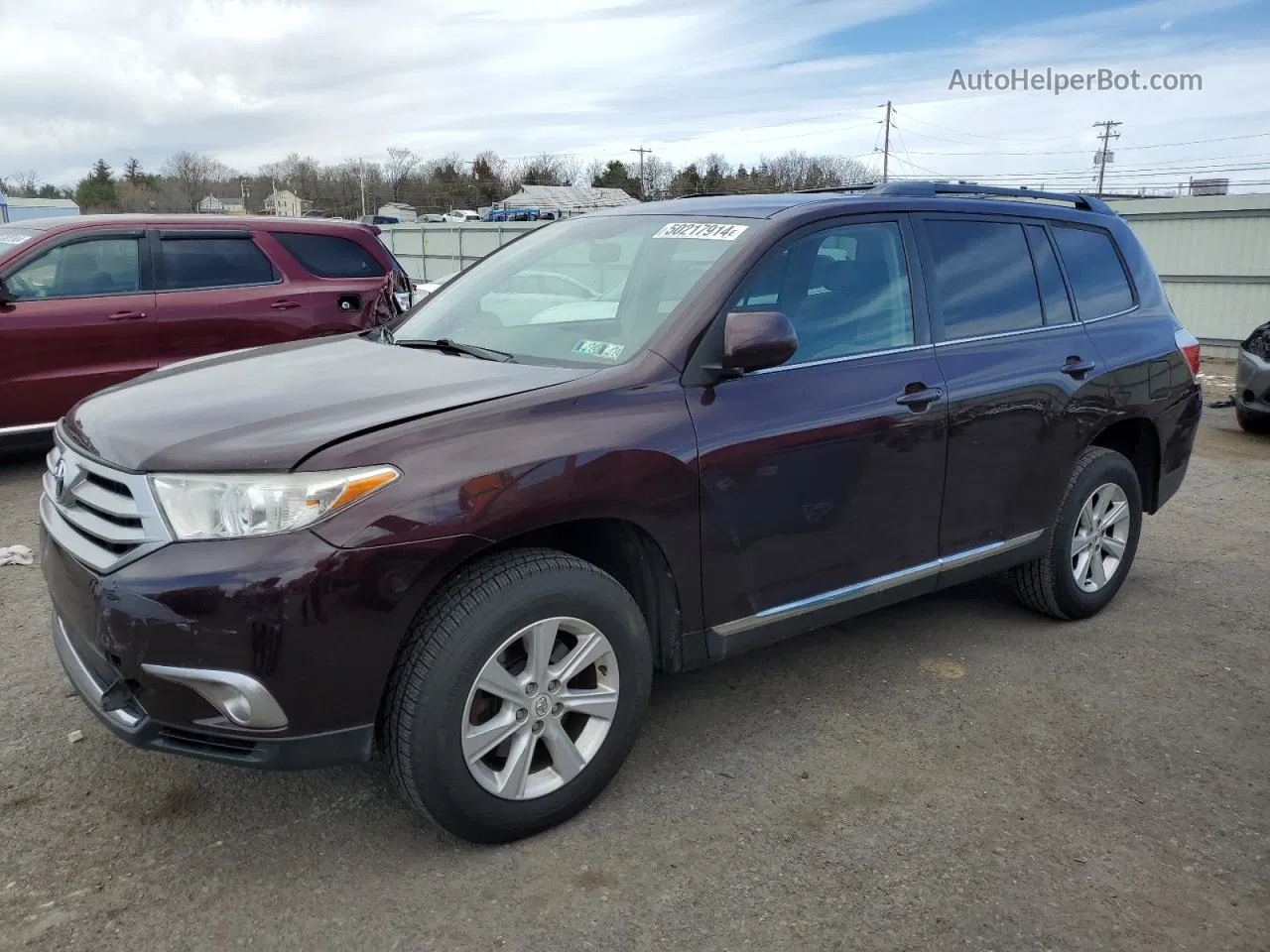 2011 Toyota Highlander Base Burgundy vin: 5TDBK3EH3BS089131