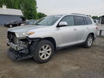 2011 Toyota Highlander Base Silver vin: 5TDBK3EH5BS067972