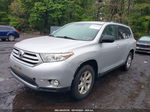 2011 Toyota Highlander Base V6 Silver vin: 5TDBK3EH7BS050235