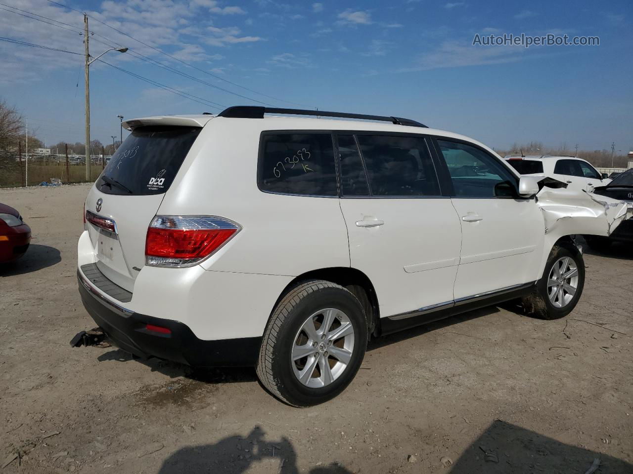 2011 Toyota Highlander Base White vin: 5TDBK3EH7BS073093