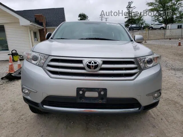 2011 Toyota Highlander Base Silver vin: 5TDBK3EH8BS058151