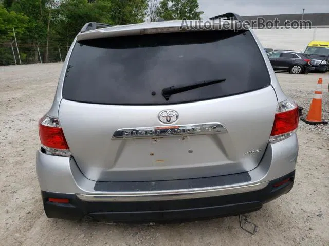 2011 Toyota Highlander Base Silver vin: 5TDBK3EH8BS058151