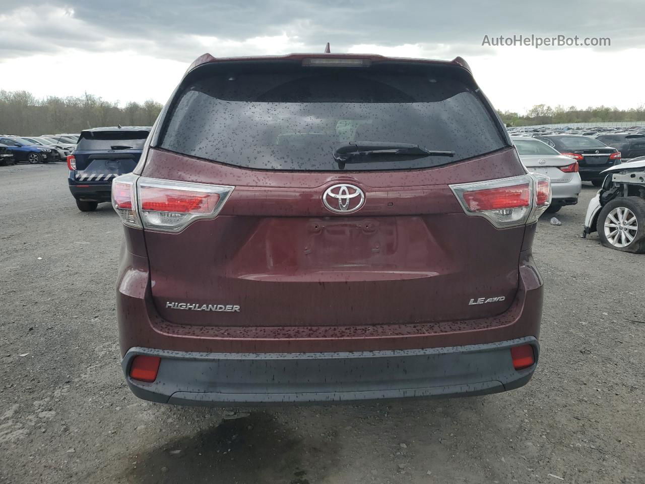 2016 Toyota Highlander Le Бордовый vin: 5TDBKRFH1GS247426