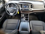 2016 Toyota Highlander Le Серебряный vin: 5TDBKRFH4GS326895