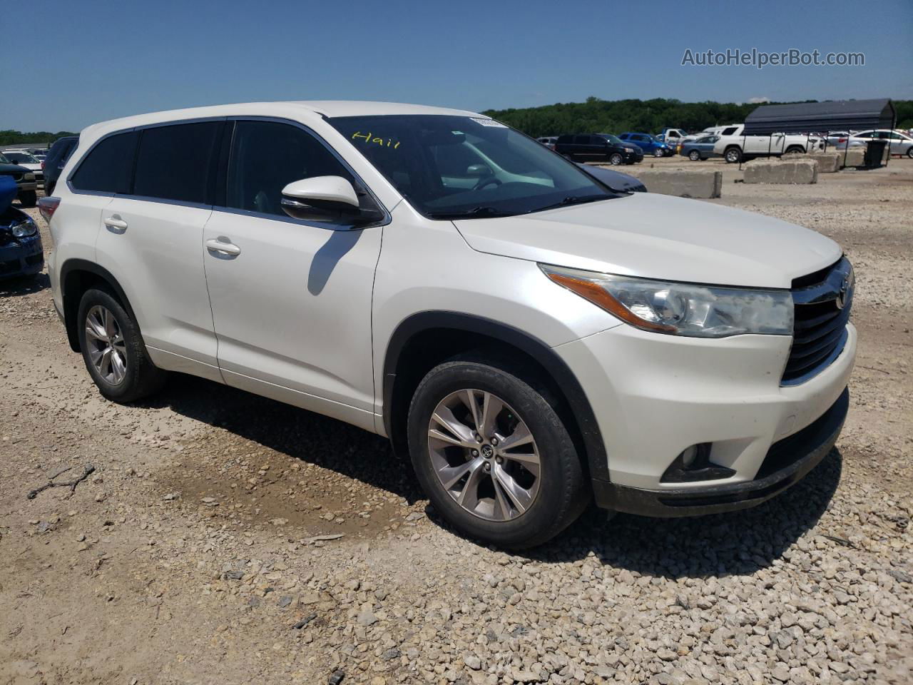 2016 Toyota Highlander Le Белый vin: 5TDBKRFH7GS245339