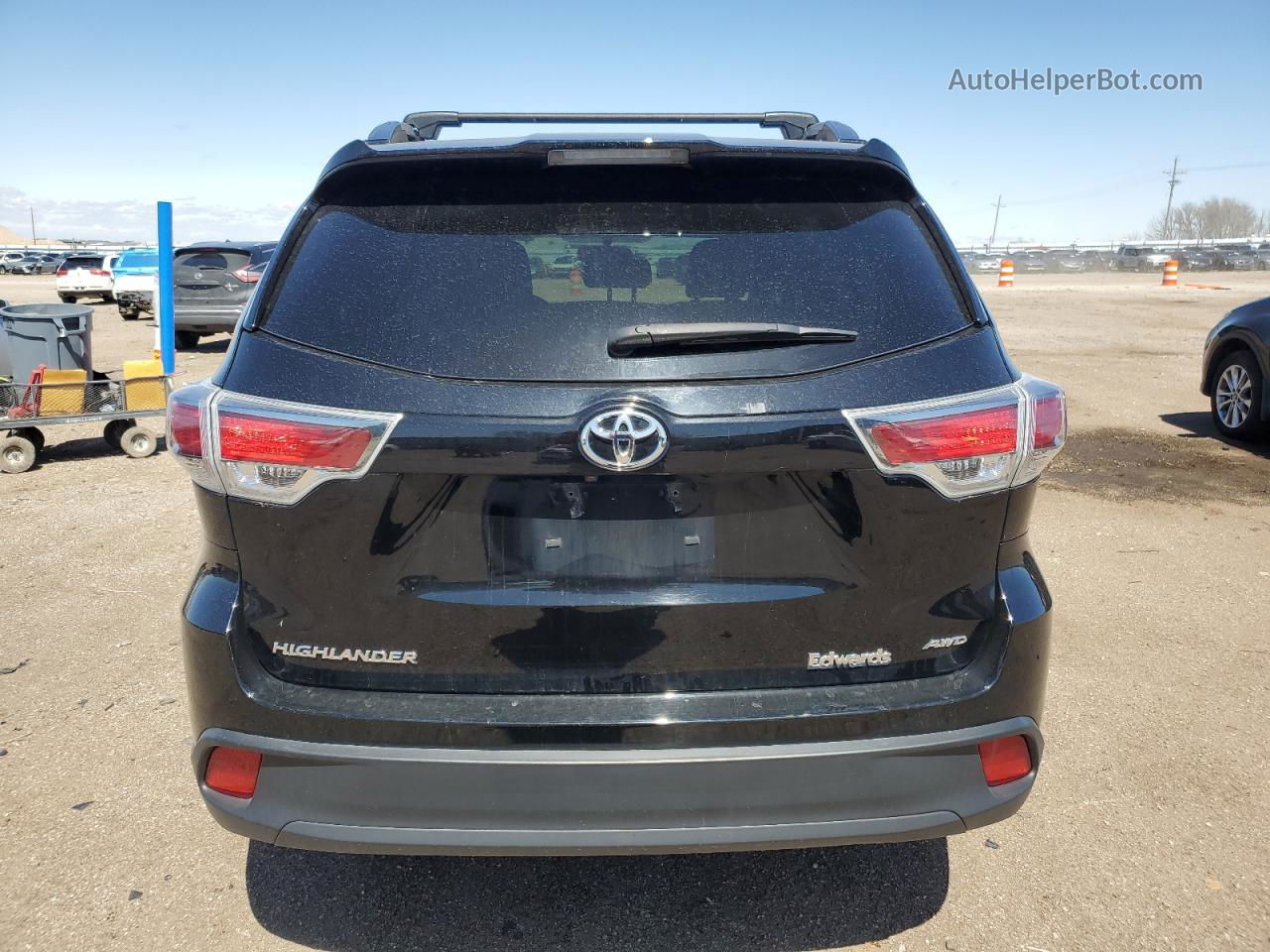 2016 Toyota Highlander Le Black vin: 5TDBKRFH9GS240028