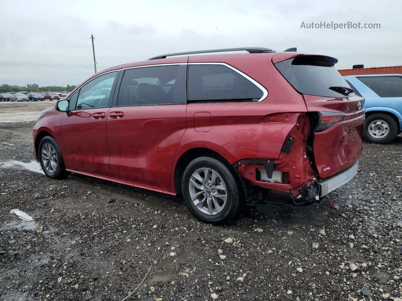 2022 Toyota Sienna Le Красный vin: 5TDBSKFC3NS063677