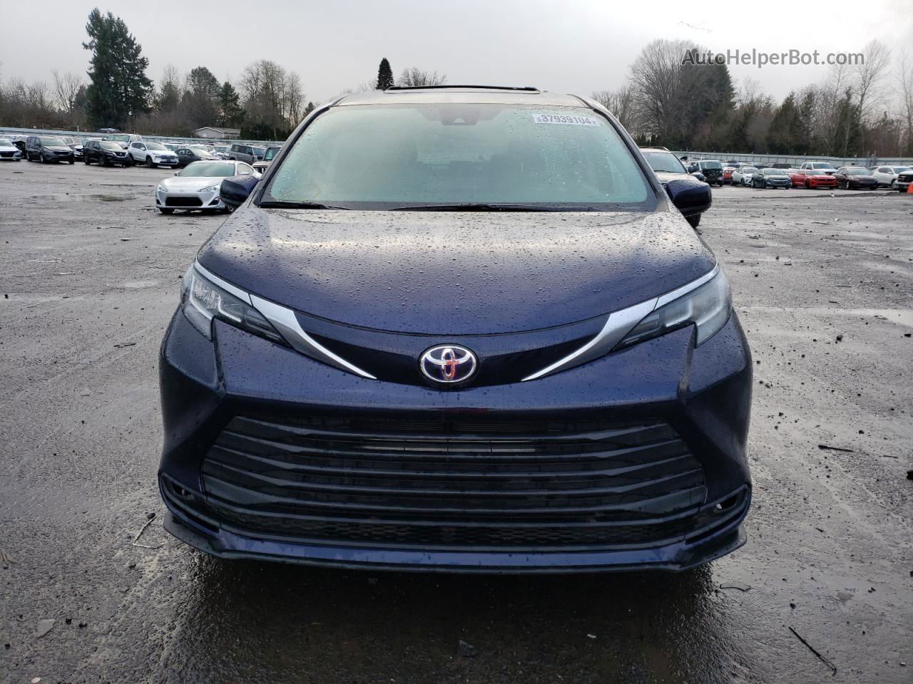 2022 Toyota Sienna Le Синий vin: 5TDBSKFC8NS063030