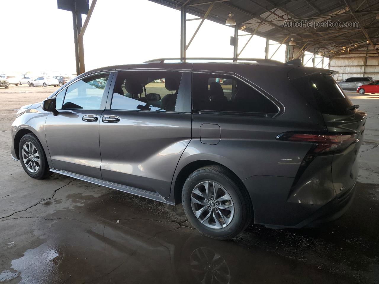 2022 Toyota Sienna Le Gray vin: 5TDBSKFC8NS063495