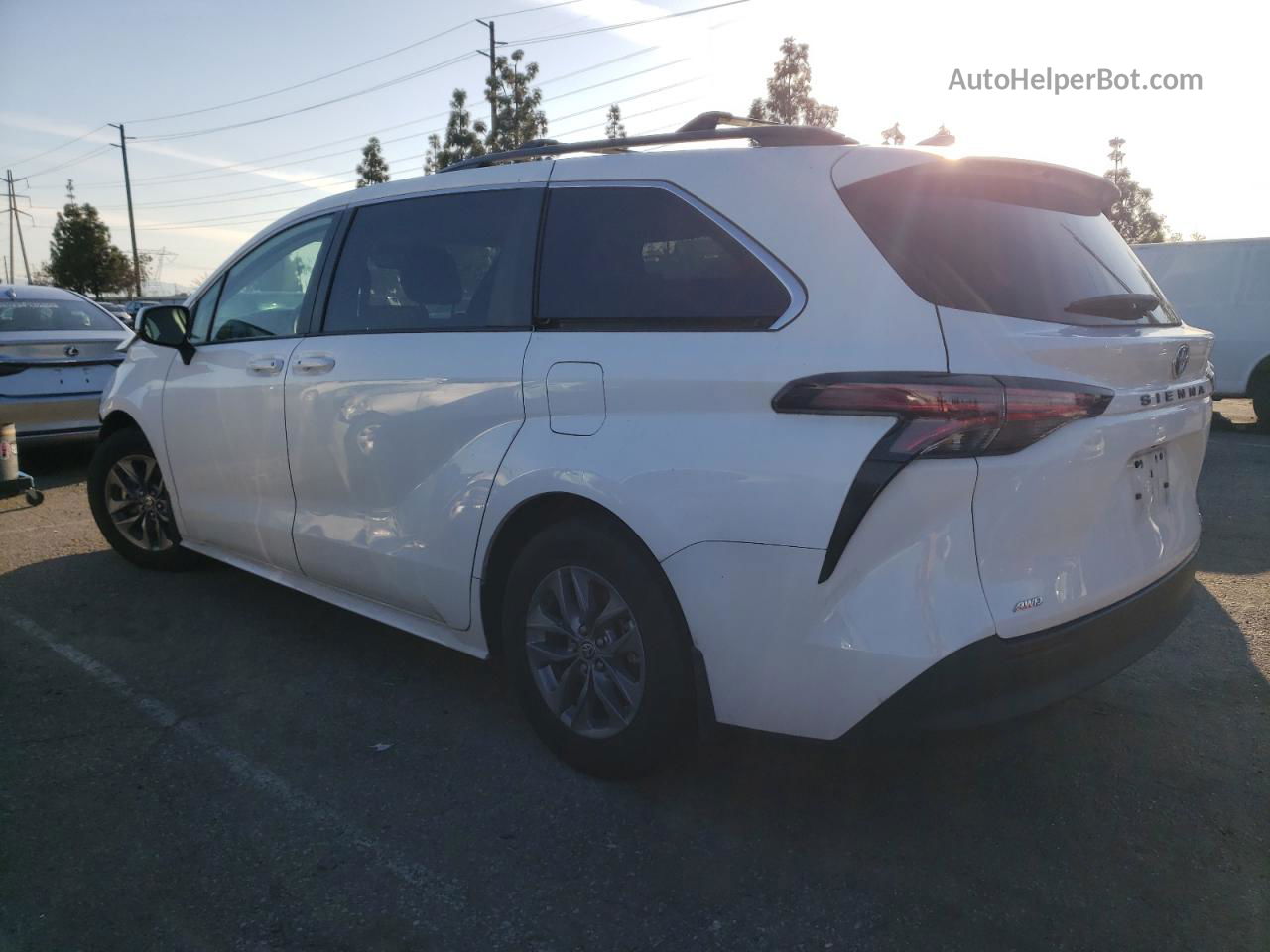 2022 Toyota Sienna Le White vin: 5TDBSKFC8NS071497