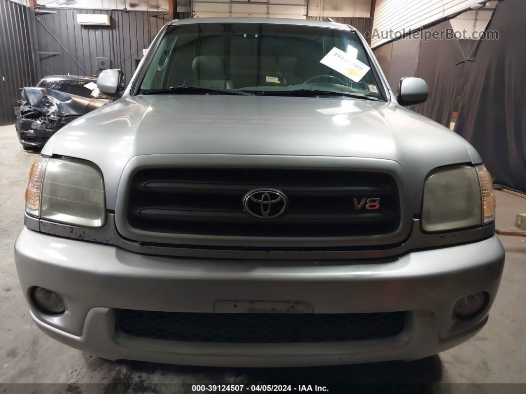 2002 Toyota Sequoia Sr5 V8 Серебряный vin: 5TDBT44A42S064763