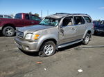 2002 Toyota Sequoia Sr5 Золотой vin: 5TDBT44A72S113759